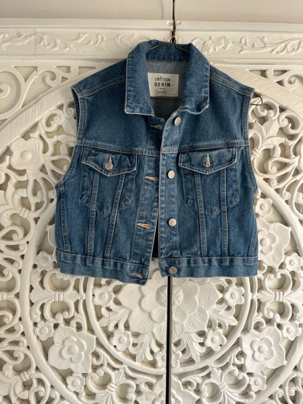 Refuge Cropped Denim Vest Medium Wash Button Front Size M